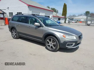 2012 Volvo XC70 T6 with VIN YV4902BZXC1137733, listed as a IAAI auction lot 42018303 with Not Provided miles and . Bid and sale history available at DreamBid. Image 1.