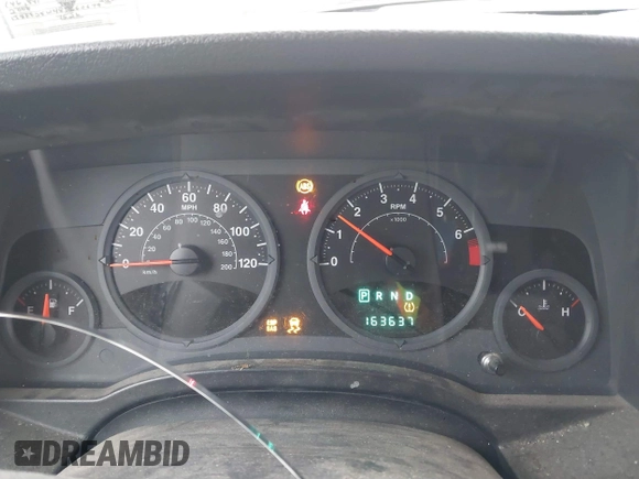 2008 Jeep Patriot Sport with VIN 1J8FF28W48D660679, listed as a IAAI auction lot 41496864 with 163,637 mi miles. Bid and sale history available at carsss.com. Image 7.