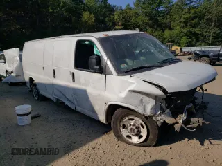 2018 GMC Savana Cargo Van with VIN 1GTW7BFP2J1253399, listed as a Copart auction lot 71021024 with 111,273 mi miles and Salvage Title. Bid and sale history available at carsss.com. Image 4.