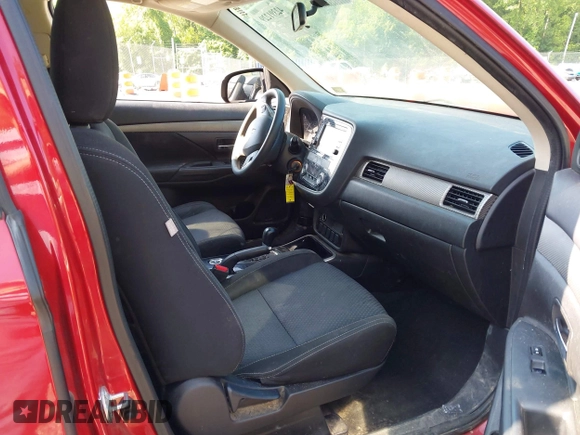 2018 Mitsubishi Outlander ES with VIN JA4AZ3A35JZ056835, listed as a IAAI auction lot 42391229 with 150,849 mi miles and . Bid and sale history available at DreamBid. Image 5.