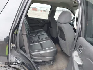 2008 Chevrolet Tahoe Police z VIN 1GNEC030X8R246979, wystawiony jako IAAI lot #41714414 z przebiegiem 209 942 mil mil oraz . Historia ofert i sprzedaży dostępna na DreamBid. Obrazek 8.