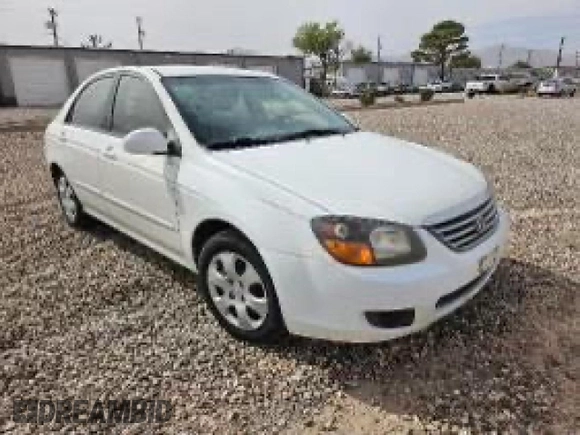 2009 Kia Spectra EX with VIN KNAFE221395611215, listed as a Copart auction lot 80164254 with 135,783 mi miles and Clean Title. Bid and sale history available at carsss.com. Image 1.
