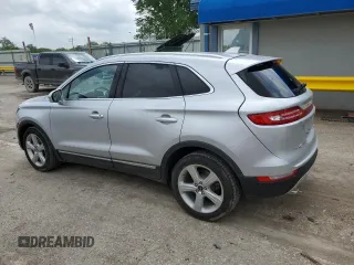 2018 Lincoln MKC Premiere z VIN 5LMCJ1C9XJUL07396, wystawiony jako Copart lot #54317485 z przebiegiem 185 589 mil mil oraz Szkoda całkowita • Salvage title. Historia ofert i sprzedaży dostępna na DreamBid. Obrazek 2.