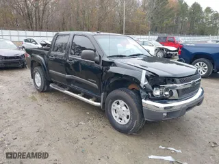 2005 Chevrolet Colorado 1SF LS Z71 with VIN 1GCDT136258273240, listed as a IAAI auction lot 41107257 with 251,788 mi miles. Bid and sale history available at carsss.com. Image 1.