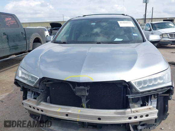 2018 Acura MDX with VIN 5J8YD3H3XJL003576, listed as a IAAI auction lot 41488826 with 92,322 mi miles and . Bid and sale history available at carsss.com. Image 13.