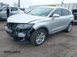 2017 Lincoln MKX Premiere z VIN 2LMPJ8JR0HBL50732, wystawiony jako IAAI lot #41564284 z przebiegiem 48 223 mil mil oraz . Historia ofert i sprzedaży dostępna na DreamBid. Obrazek 17.