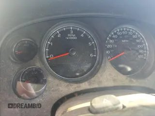 2010 Chevrolet Suburban LS z VIN 1GNUKHE32AR291666, wystawiony jako IAAI lot #41886401 z przebiegiem Nie podano mil oraz . Historia ofert i sprzedaży dostępna na DreamBid. Obrazek 7.