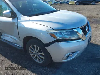 2013 Nissan Pathfinder Platinum with VIN 5N1AR2MM5DC676687, listed as a IAAI auction lot 42178495 with 71,937 mi miles and . Bid and sale history available at DreamBid. Image 13.