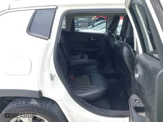 2018 Jeep Compass Latitude with VIN 3C4NJCBB3JT125517, listed as a IAAI auction lot 42132890 with 155,746 mi miles. Bid and sale history available at carsss.com. Image 8.