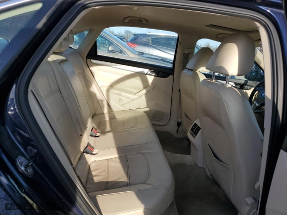 2013 Volkswagen Passat TDI SE with VIN 1VWBN7A32DC122579, listed as a Copart auction lot 85210174 with 164,495 mi miles and Salvage Title. Bid and sale history available at carsss.com. Image 10.