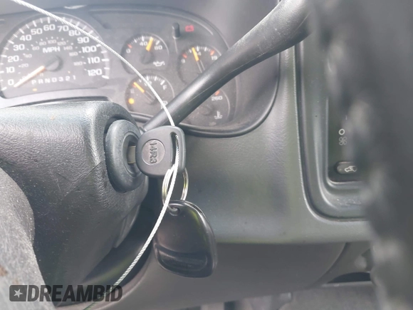 2006 Chevrolet Silverado 1500 LT3 with VIN 1GCEK19Z06Z198252, listed as a IAAI auction lot 42016369 with 317,834 mi miles and . Bid and sale history available at DreamBid. Image 11.