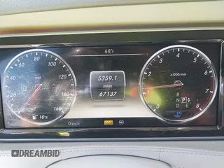 2014 Mercedes-Benz S-Class S 550 with VIN WDDUG8CB2EA057350, listed as a IAAI auction lot 41718815 with 67,137 mi miles. Bid and sale history available at carsss.com. Image 7.