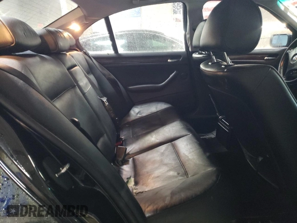 2004 BMW 3 Series 330xi with VIN WBAEW53434PN32952, listed as a Copart auction lot 44027245 with 128,785 mi miles and Salvage Title. Bid and sale history available at carsss.com. Image 10.