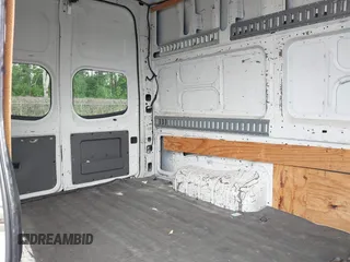 2013 Nissan NV Cargo S с VIN 1N6BF0LY4DN103310, выставлен на аукционе IAAI как лот 42135456 с пробегом 122 968 миль миль и . История ставок и продаж доступна на DreamBid. Изображение 8.