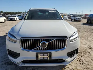 2022 Volvo XC90 Momentum with VIN YV4102PK9N1857620, listed as a Copart auction lot 87395714 with 34,325 mi miles and Salvage Title. Bid and sale history available at carsss.com. Image 5.