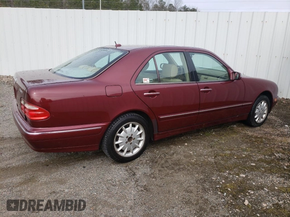 2002 Mercedes-Benz E-Class with VIN WDBJF82J72X062639, listed as a Copart auction lot 43510205 with 147,587 mi miles and Clean Title. Bid and sale history available at carsss.com. Image 3.