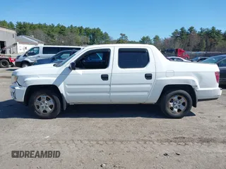 2009 Honda Ridgeline RT with VIN 5FPYK16269B109807, listed as a IAAI auction lot 42056354 with Not Provided miles. Bid and sale history available at carsss.com. Image 14.