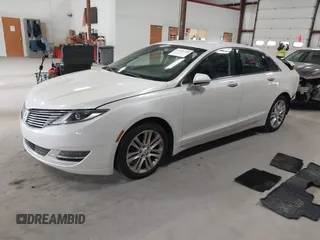 2016 Lincoln MKZ with VIN 3LN6L2G9XGR600497, listed as a IAAI auction lot 41996468 with 201,148 mi miles. Bid and sale history available at carsss.com. Image 18.