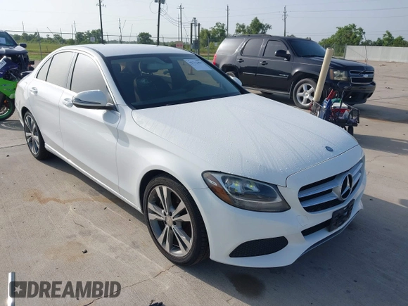 2016 Mercedes-Benz C 300 with VIN 55SWF4JB3GU098886, listed as a IAAI auction lot 42712459 with 161,900 mi miles and . Bid and sale history available at DreamBid. Image 1.