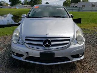 2008 Mercedes-Benz R 3.5L with VIN 4JGCB65E88A074539, listed as a Copart auction lot 68353544 with Not Provided miles and Salvage Title. Bid and sale history available at carsss.com. Image 5.