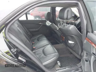 2005 Mercedes-Benz S-Class 5.0L with VIN WDBNG84J15A455944, listed as a IAAI auction lot 42020939 with 111,672 mi miles. Bid and sale history available at carsss.com. Image 8.