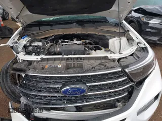 2022 Ford Explorer XLT z VIN 1FMSK7DH0NGB25926, wystawiony jako IAAI lot #42181595 z przebiegiem 15 063 mil mil oraz . Historia ofert i sprzedaży dostępna na DreamBid. Obrazek 10.