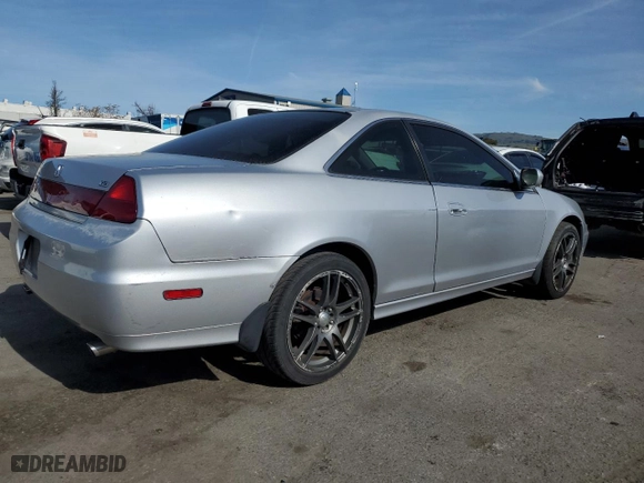 2001 Honda Accord Cpe EX w/Leather with VIN 1HGCG22521A033799, listed as a Copart auction lot 46545105 with 211,426 mi miles and Salvage Title. Bid and sale history available at carsss.com. Image 3.