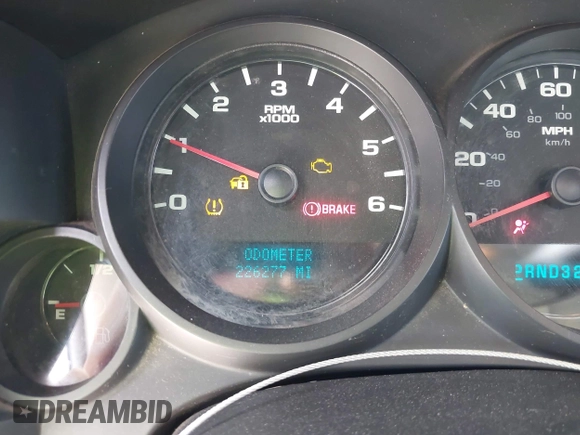 2007 Chevrolet Silverado 1500 LT w/1LT with VIN 1GCEC19077Z540649, listed as a IAAI auction lot 42037356 with 226,277 mi miles. Bid and sale history available at carsss.com. Image 7.