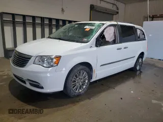 2014 Chrysler Town & Country Touring-L with VIN 2C4RC1CGXER133391, listed as a Copart auction lot 47165895 with 69,324 mi miles and Salvage Title. Bid and sale history available at carsss.com. Image 1.