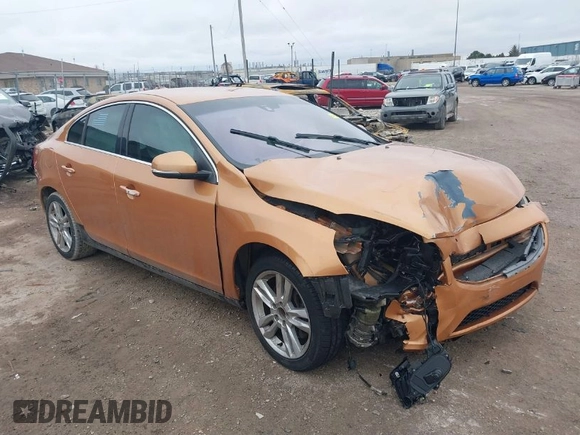 2012 Volvo S60 T5 z VIN YV1622FS8C2128644, wystawiony jako IAAI lot #41216738 z przebiegiem 189 651 mil mil oraz . Historia ofert i sprzedaży dostępna na DreamBid. Obrazek 1.
