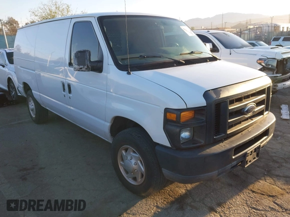 2011 Ford Econoline Cargo Commercial with VIN 1FTNE2EL2BDA71427, listed as a IAAI auction lot 41755582 with 157,531 mi miles. Bid and sale history available at carsss.com. Image 1.