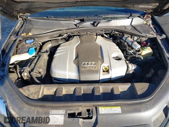 2015 Audi Q7 3.0L TDI Premium with VIN WA1CMAFE6FD019951, listed as a IAAI auction lot 41590509 with 125,000 mi miles. Bid and sale history available at carsss.com. Image 10.