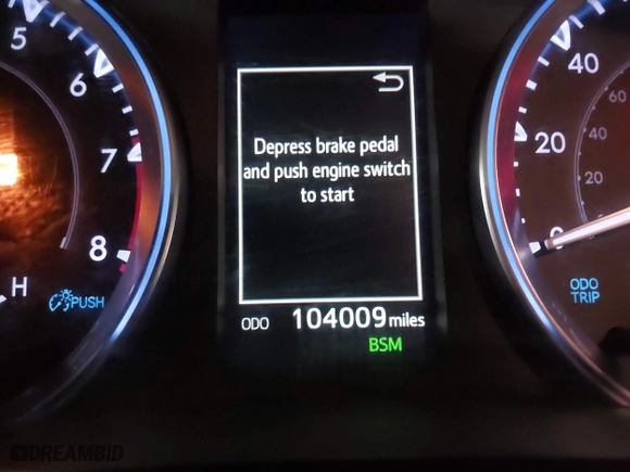 2019 Toyota Highlander SE with VIN 5TDJZRFH0KS706882, listed as a IAAI auction lot 41796238 with 104,009 mi miles. Bid and sale history available at carsss.com. Image 15.