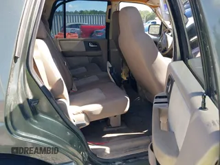 2003 Ford Expedition Special Service z VIN 1FMRU15W13LC50005, wystawiony jako IAAI lot #42234201 z przebiegiem 250 481 mil mil oraz . Historia ofert i sprzedaży dostępna na DreamBid. Obrazek 8.