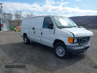 2006 Ford Econoline Cargo with VIN 1FTRE14W16DA52672, listed as a IAAI auction lot 41849776 with 200,276 mi miles. Bid and sale history available at carsss.com. Image 1.