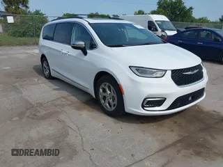 2023 Chrysler Pacifica Limited with VIN 2C4RC1GG7PR566163, listed as a IAAI auction lot 42393988 with 59,354 mi miles and . Bid and sale history available at DreamBid. Image 1.