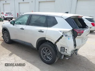 2025 Nissan Rogue S with VIN 5N1BT3AB4SC834268, listed as a IAAI auction lot 42273657 with 1,499 mi miles and . Bid and sale history available at DreamBid. Image 3.