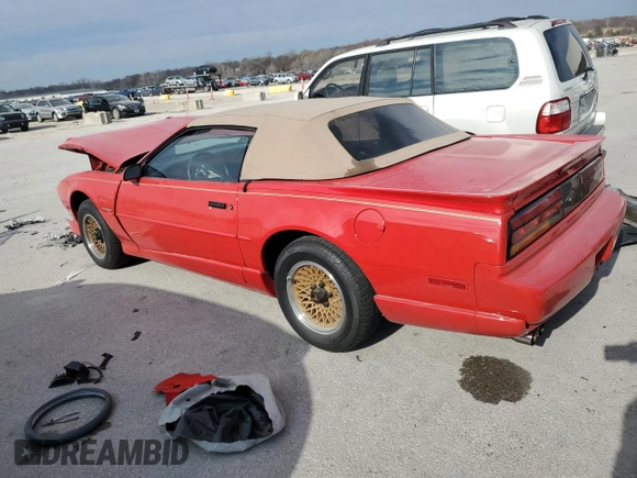 1992 Pontiac Firebird with VIN 1G2FS33E9NL207199, listed as a Copart auction lot 82141304 with 86,424 mi miles and Salvage Title. Bid and sale history available at carsss.com. Image 2.
