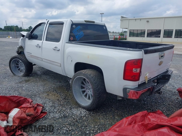 2010 Chevrolet Silverado 1500 LT with VIN 3GCRCSE0XAG129542, listed as a IAAI auction lot 32944734 with 143,810 mi miles and . Bid and sale history available at DreamBid. Image 3.