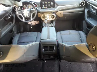 2024 Chevrolet Blazer Premier z VIN 3GNKBFR42RS177156, wystawiony jako Copart lot #79266734 z przebiegiem 13 783 mil mil oraz Szkoda całkowita • Salvage title. Historia ofert i sprzedaży dostępna na DreamBid. Obrazek 8.