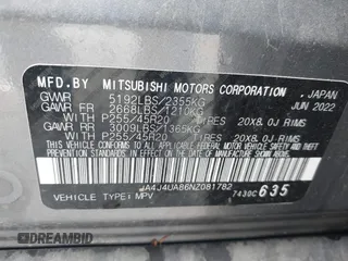 2022 Mitsubishi Outlander SE z VIN JA4J4UA86NZ081782, wystawiony jako IAAI lot #42241888 z przebiegiem 115 394 mil mil oraz . Historia ofert i sprzedaży dostępna na DreamBid. Obrazek 9.