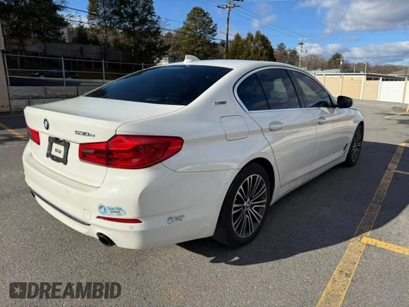2019 BMW 5 Series 530e xDrive with VIN WBAJB1C52KB375629, listed as a Copart auction lot 86128564 with 89,988 mi miles and Clean title. Bid and sale history available at DreamBid. Image 3.