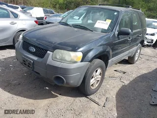 2007 Ford Escape XLS with VIN 1FMYU02Z47KA61994, listed as a IAAI auction lot 41795139 with 128,846 mi miles. Bid and sale history available at carsss.com. Image 2.