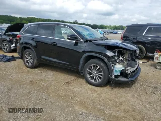 2017 Toyota Highlander XLE with VIN 5TDJZRFH0HS391235, listed as a Copart auction lot 55758335 with 69,695 mi miles and Clean title. Bid and sale history available at DreamBid. Image 4.