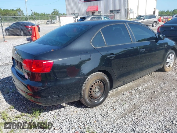 2012 Volkswagen Jetta S с VIN 3VW1K7AJ4CM377511, выставлен на аукционе IAAI как лот 42565729 с пробегом 84 155 миль миль и . История ставок и продаж доступна на DreamBid. Изображение 4.