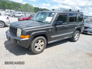 2006 Jeep Commander z VIN 1J8HG48N56C367000, wystawiony jako IAAI lot #42335356 z przebiegiem 223 515 mil mil oraz . Historia ofert i sprzedaży dostępna na DreamBid. Obrazek 2.