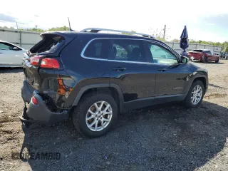 2018 Jeep Cherokee Latitude Plus with VIN 1C4PJMLX7JD502235, listed as a Copart auction lot 58185365 with 53,963 mi miles and Salvage title. Bid and sale history available at DreamBid. Image 3.