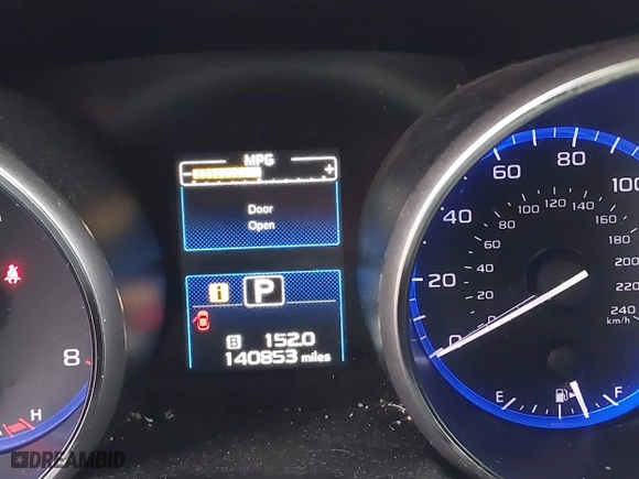 2018 Subaru Outback Premium with VIN 4S4BSACC2J3368285, listed as a IAAI auction lot 41499482 with 140,853 mi miles. Bid and sale history available at carsss.com. Image 7.