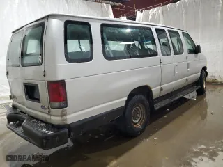 2003 Ford Econoline Wagon XL with VIN 1FBSS31L23HB68018, listed as a Copart auction lot 44112645 with 167,328 mi miles and Salvage Title. Bid and sale history available at carsss.com. Image 3.