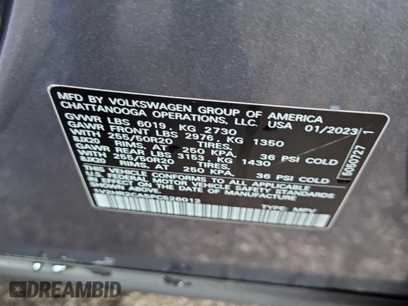 2023 Volkswagen Atlas SE z VIN 1V2HR2CA5PC526012, wystawiony jako IAAI lot #42796408 z przebiegiem 41 216 mil mil oraz . Historia ofert i sprzedaży dostępna na DreamBid. Obrazek 50.